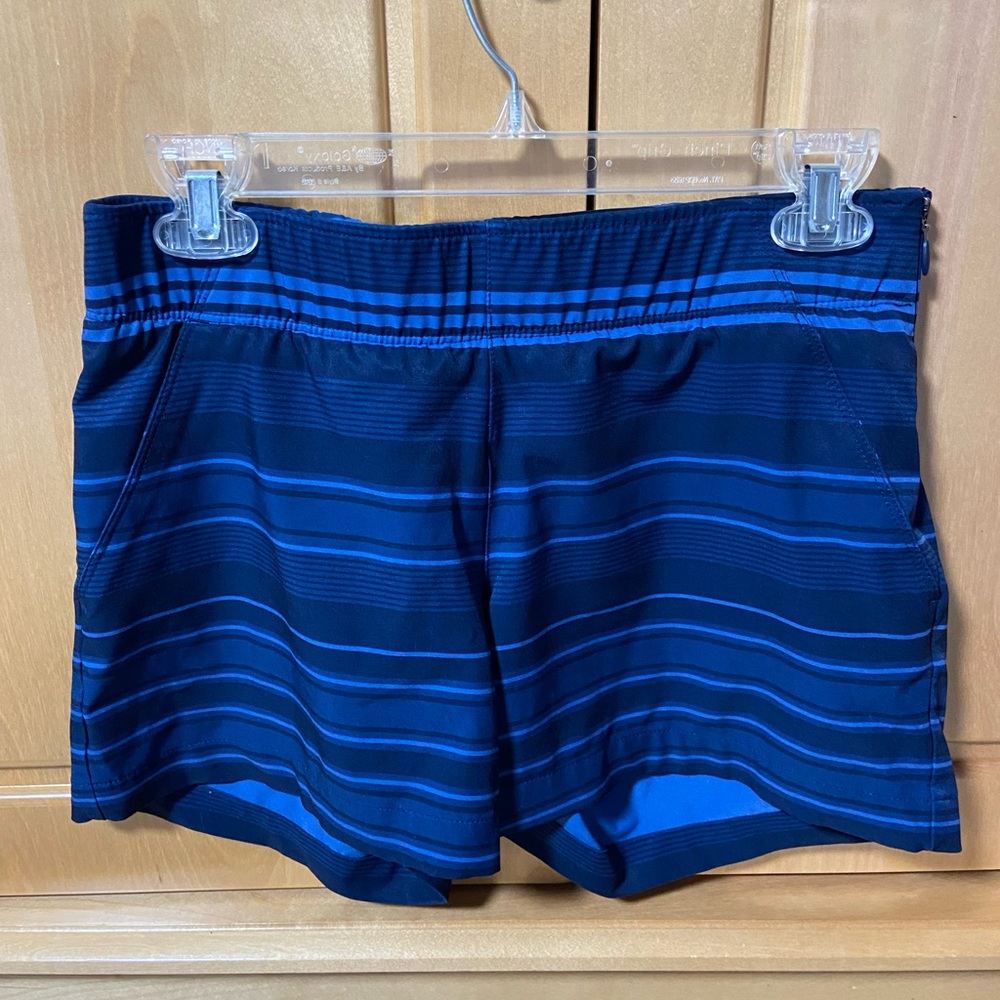 Under armour navy blue shorts - size 6